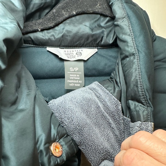 Dark Green Mountain Hardwear Down Filled Puffer Coat with Standup Collar - Picture 3 of 10